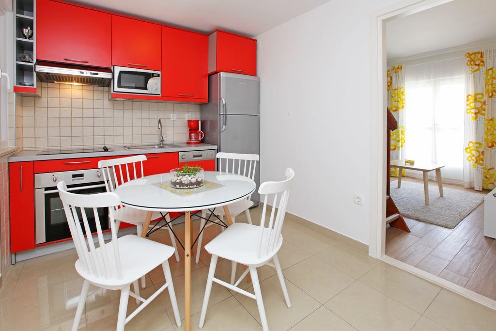 Apartments Diana - New Heated Pool Бол Екстериор снимка