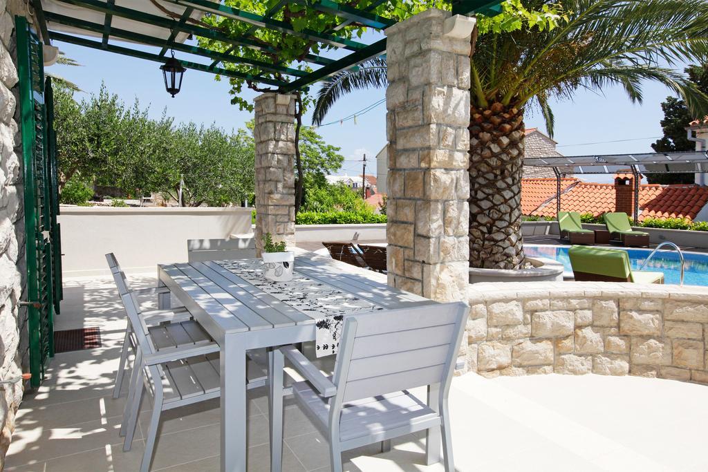 Apartments Diana - New Heated Pool Бол Екстериор снимка