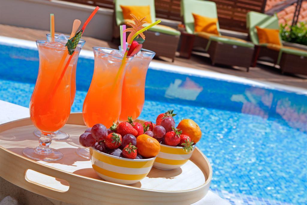 Apartments Diana - New Heated Pool Бол Екстериор снимка