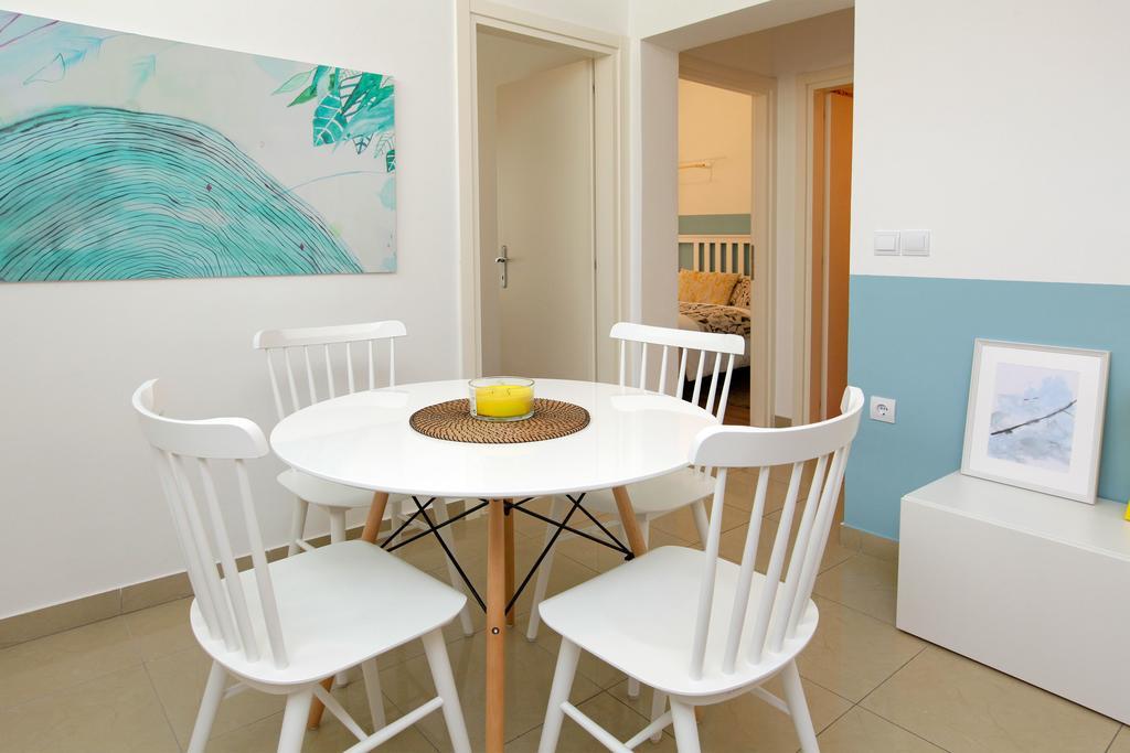 Apartments Diana - New Heated Pool Бол Екстериор снимка